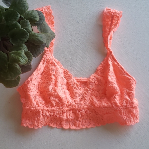 Aerie bralet - Picture 1 of 3